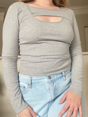 NWOT Forever 21 Women's Grey Ribbed Long-Sleeve Strappy Cutout Top